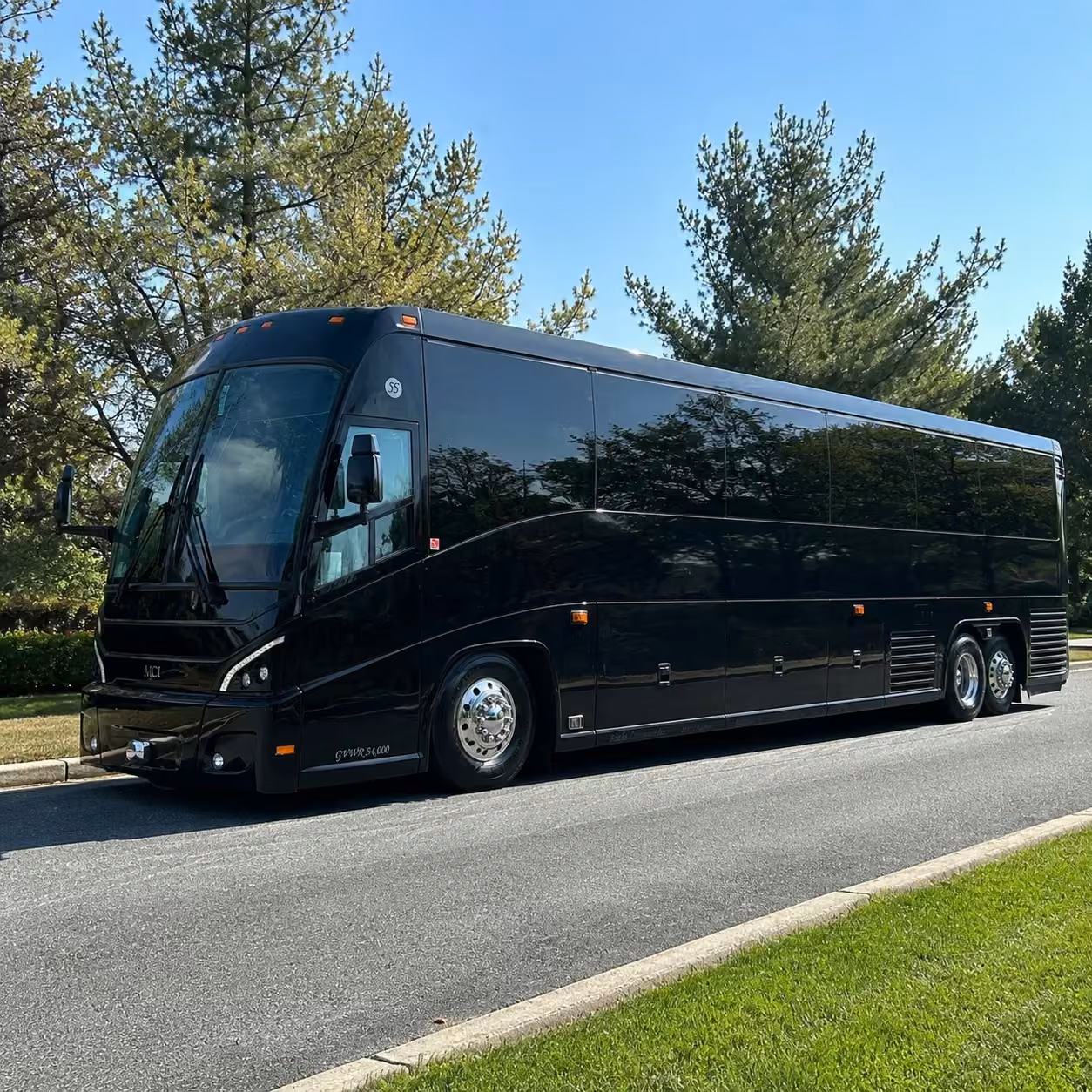 40 56 passenger charter bus